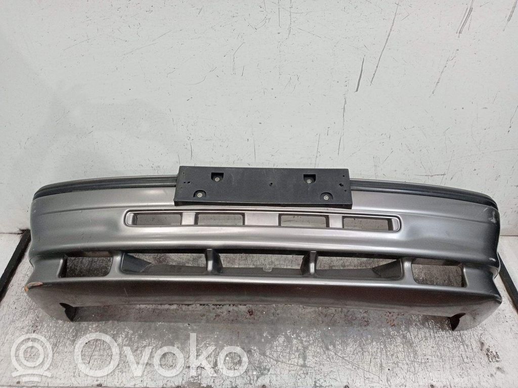Chrysler Voyager Paraurti anteriore