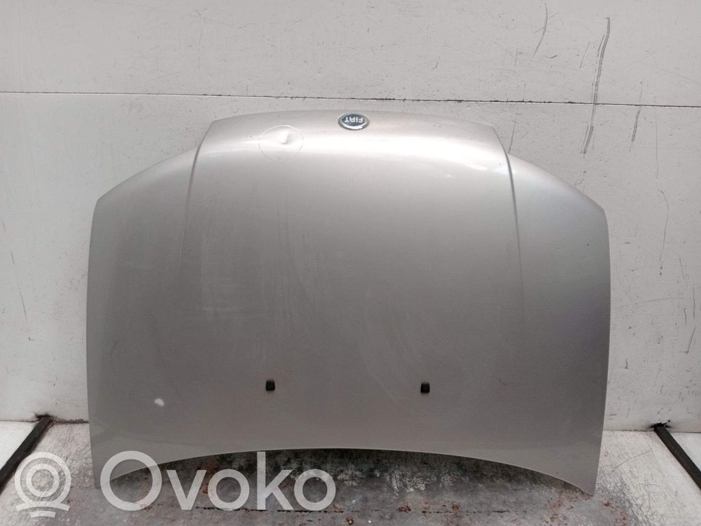 Fiat Punto (188) Vano motore/cofano 