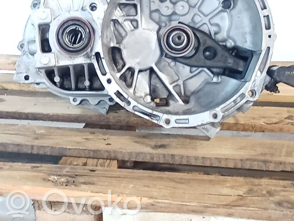Hyundai Accent Scatola del cambio manuale a 5 velocità 