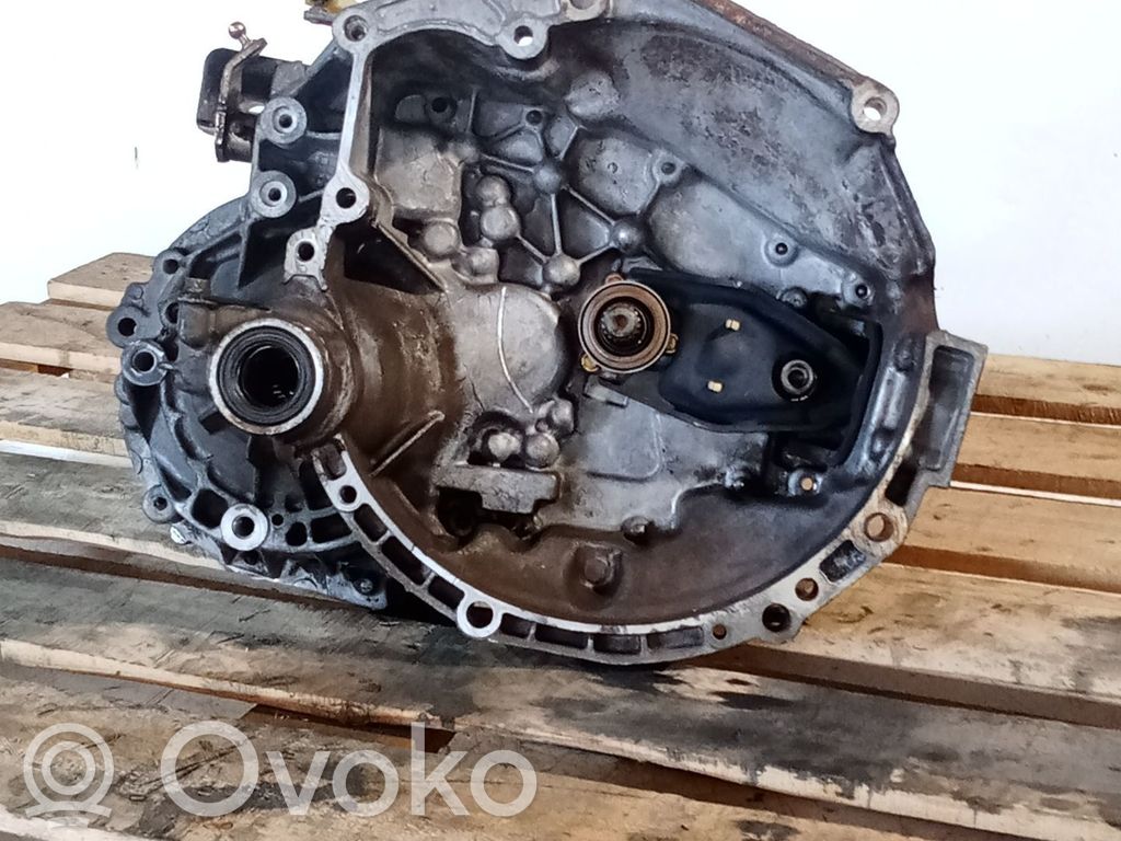 Manualna 5-biegowa skrzynia biegów   20CQ16,5V,2111524