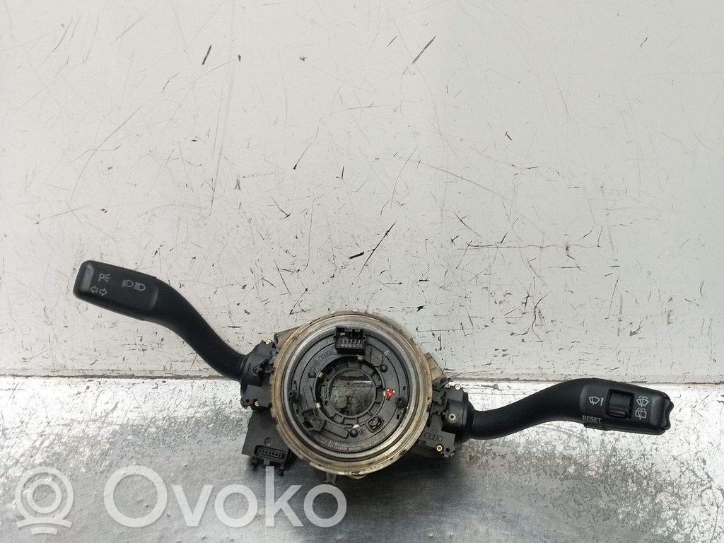 Comutator lumini bord   8E0953549N,K0105114408