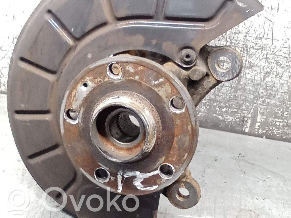 Etupyörän navan laakerikokoonpano   12G