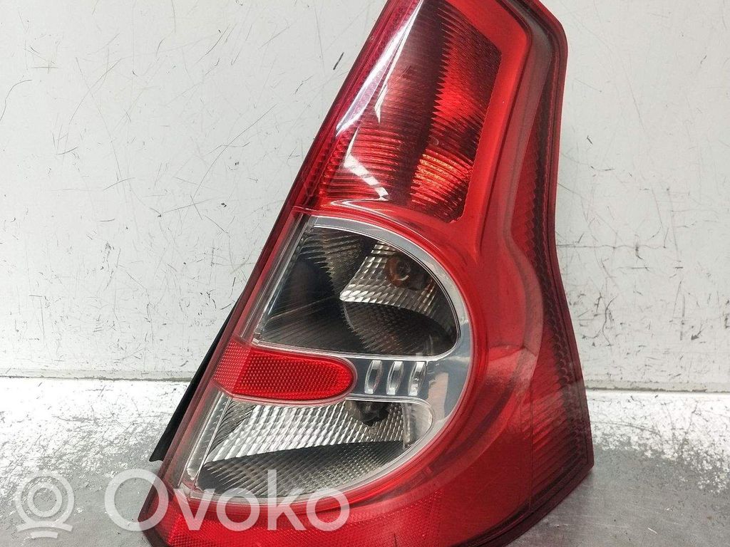 Dacia Sandero II Lampă spate în caroserie 