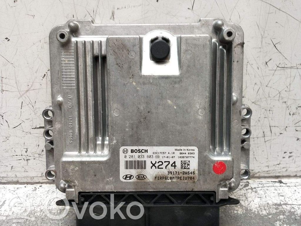 Unidad de control/módulo del motor   0281033603,39T07774EDC17C57