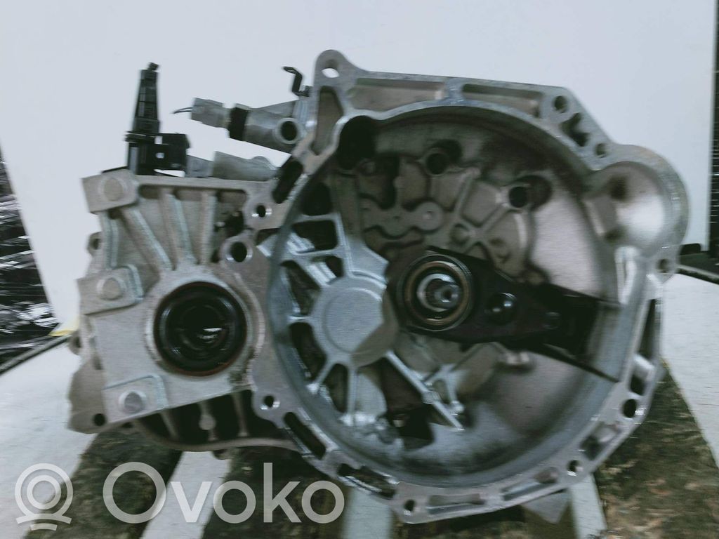 KIA Ceed Cutie viteze manuală cu 5 trepte 