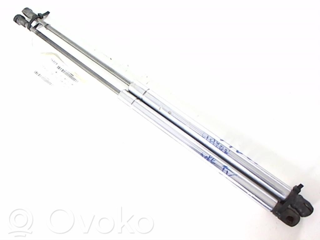Audi A3 S3 8L Tailgate/trunk strut/damper 