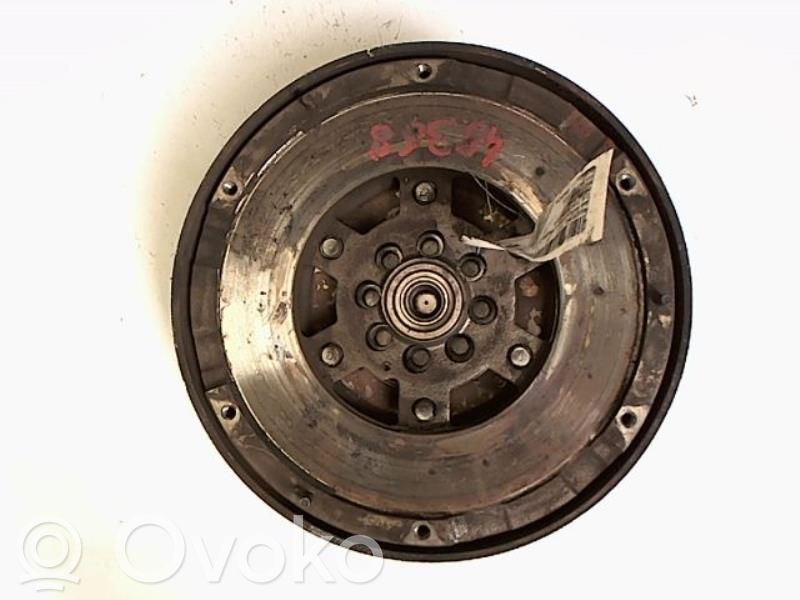 Audi A4 S4 B7 8E 8H Vauhtipyörä 