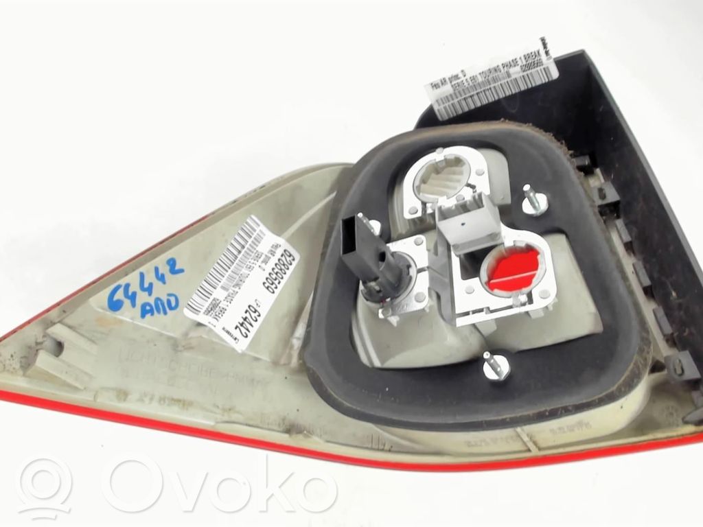 Luz trasera/de freno   63217165826