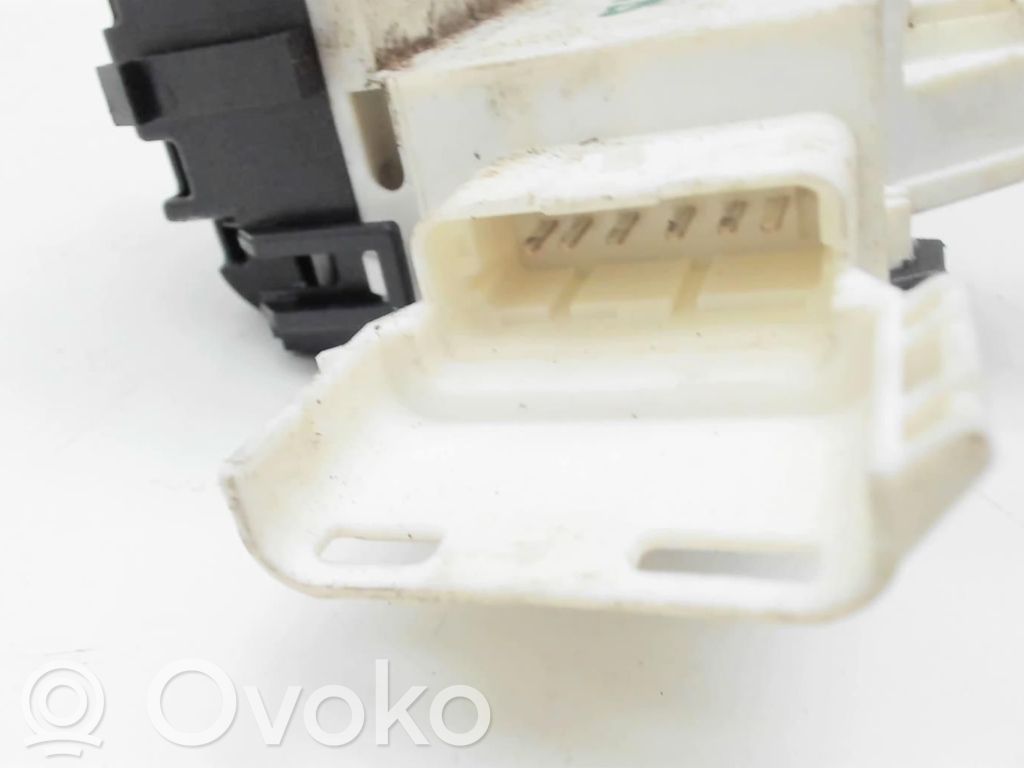 Citroen C4 I Priekšpusē slēdzene 