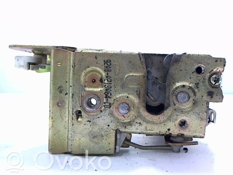 Ford Escort Zamek drzwi przednich 