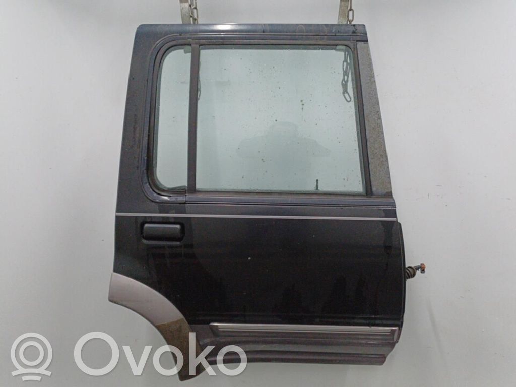 Aizmugurējās durvis   3970025