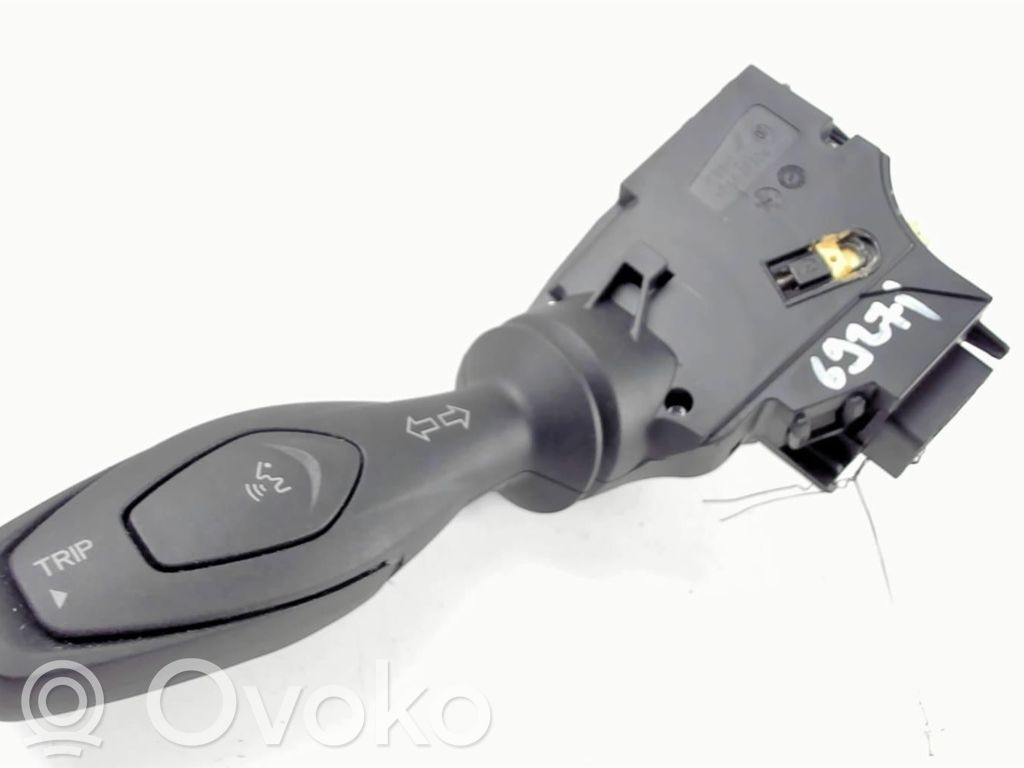 Commodo de clignotant   1737010,8A6T13335CC