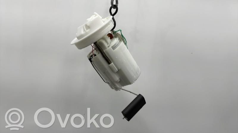 Bomba interna de combustible   2070034