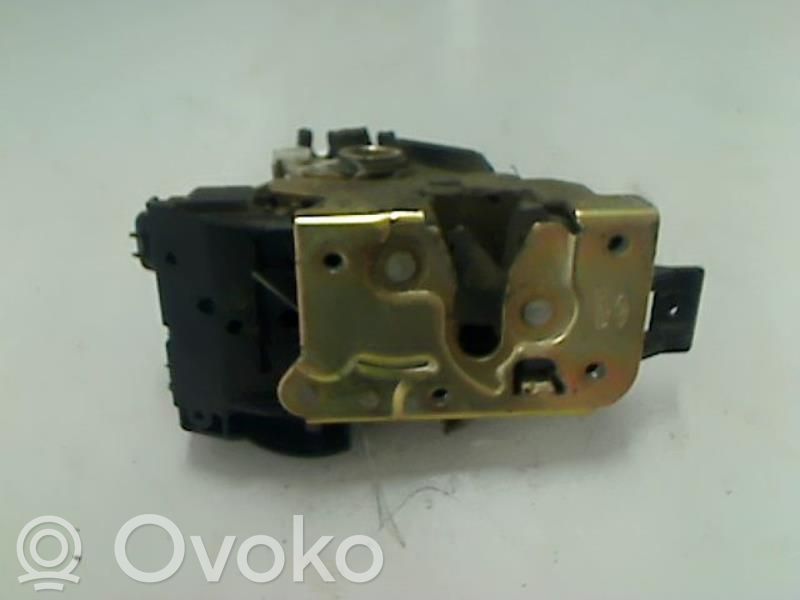Etuoven lukko   1076718