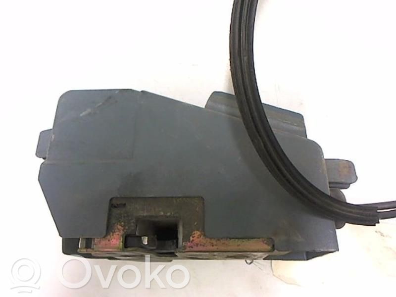 Ford Puma Priekšpusē slēdzene 