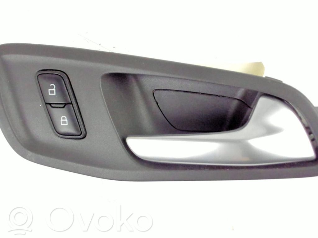 Front door interior handle   2218477