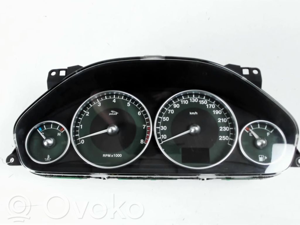 Jaguar X-Type Speedometer (instrument cluster) 