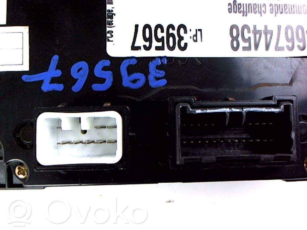 KIA Cerato Climate control unit 