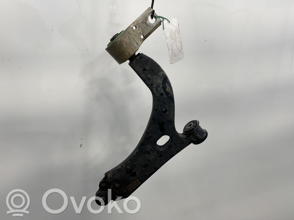 Mazda 2 Priekinė šakė 