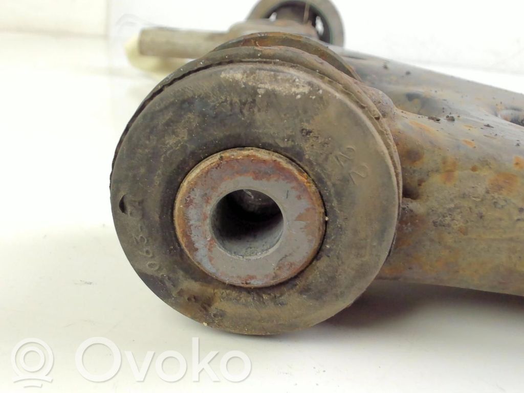 Mazda 2 Priekinė šakė 