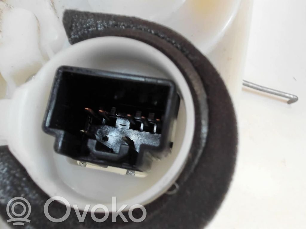 Mazda 2 Priekinė durų spyna 