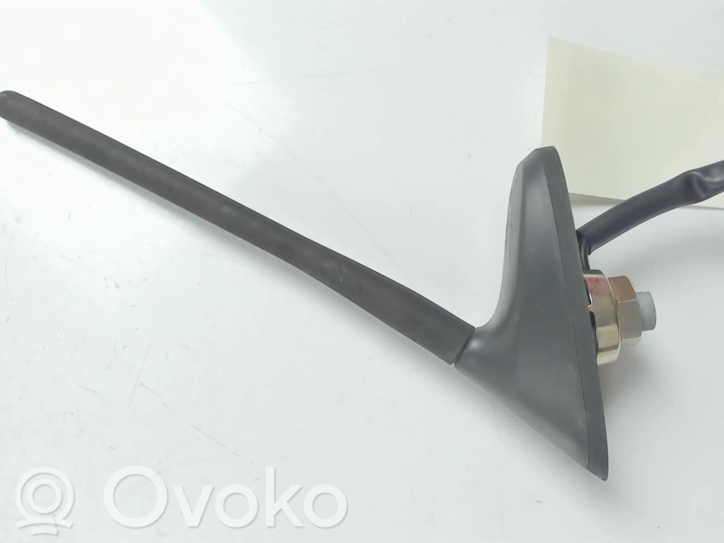 Mazda CX-7 Radion antenni 