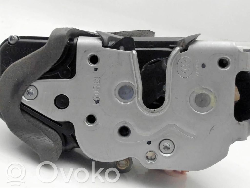 Opel Mokka X Front door lock 