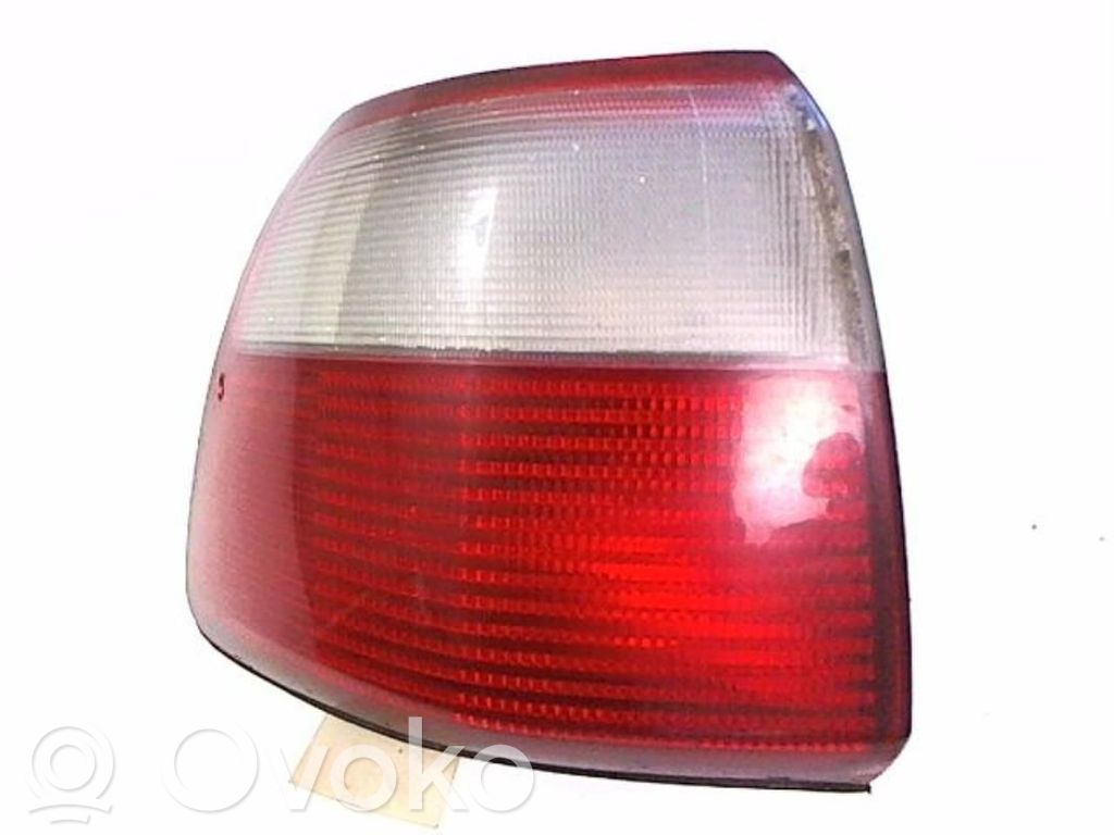 Opel Omega B1 Lampa tylna 