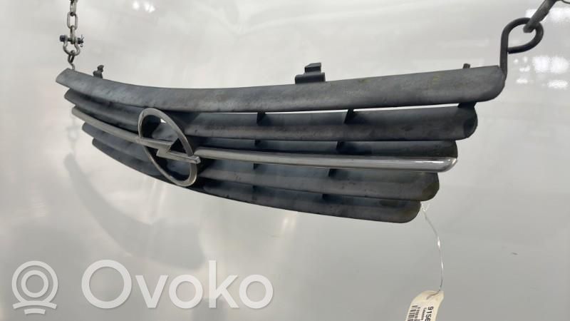 Opel Sintra Etusäleikkö 