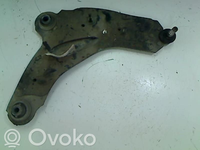 Opel Vivaro Front lower control arm/wishbone 