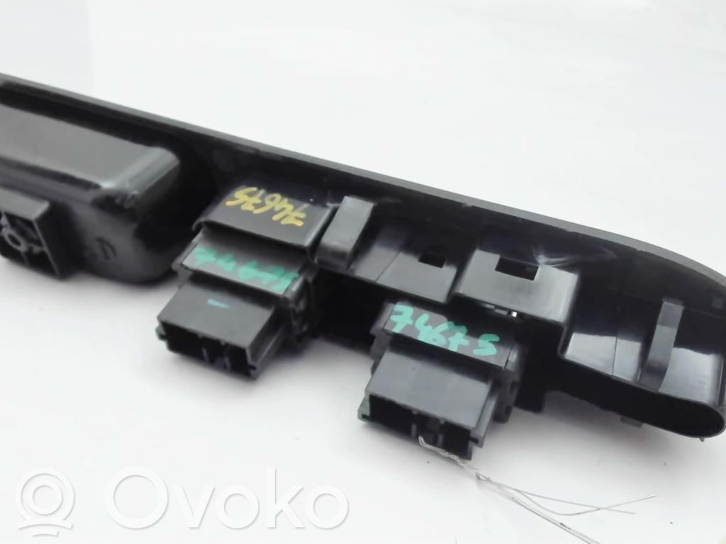 Electric window control switch   6554E9