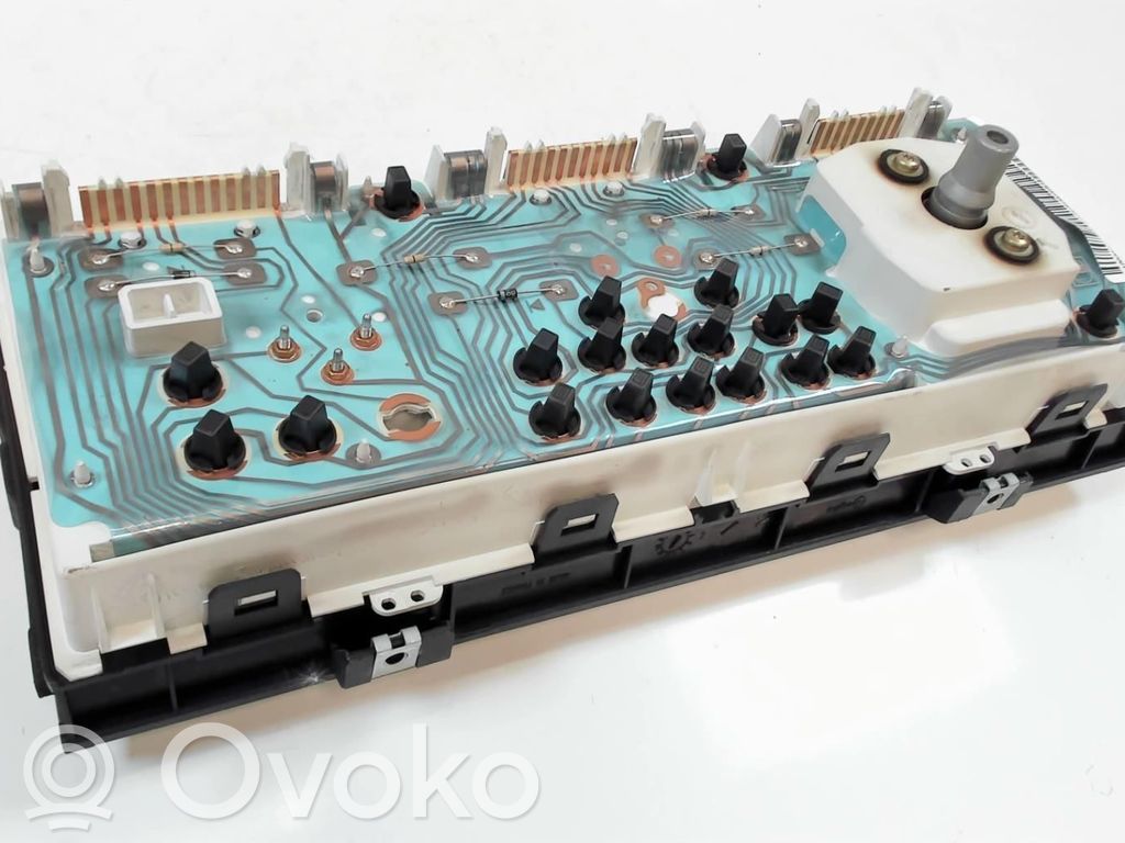 Renault Clio I Speedometer (instrument cluster) 