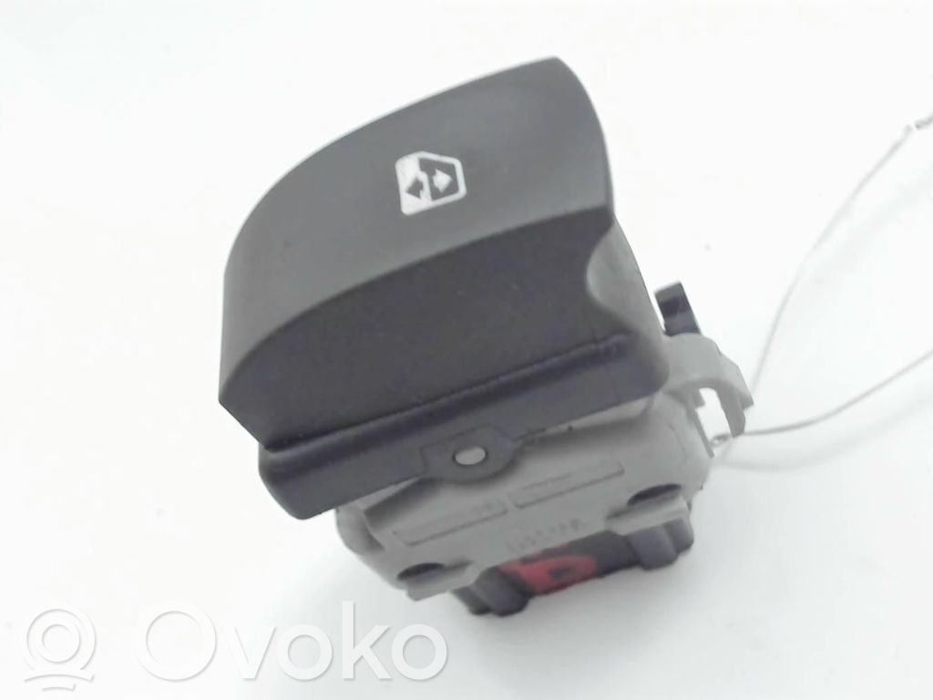 Electric window control switch   8200214936,214936