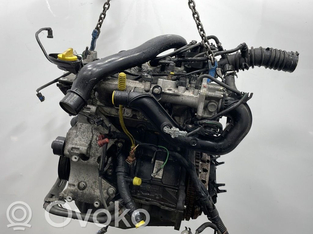 Engine   8201104739