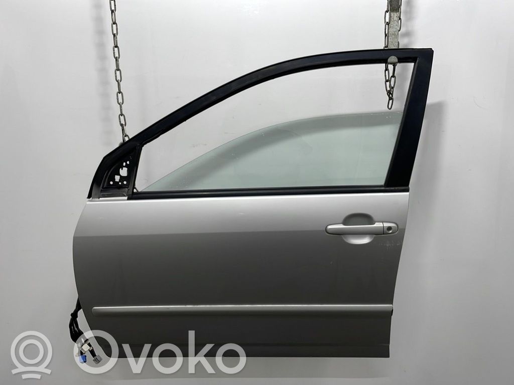Toyota Corolla E120 E130 Durvis 