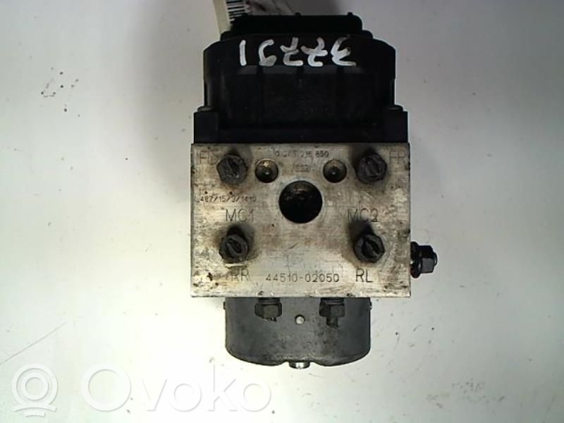 Toyota Corolla E120 E130 ABS-pumppu 
