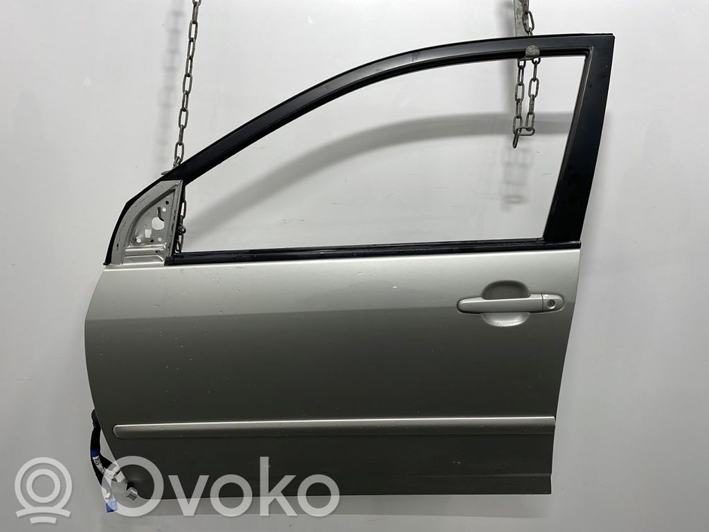 Toyota Corolla E120 E130 Durvis 