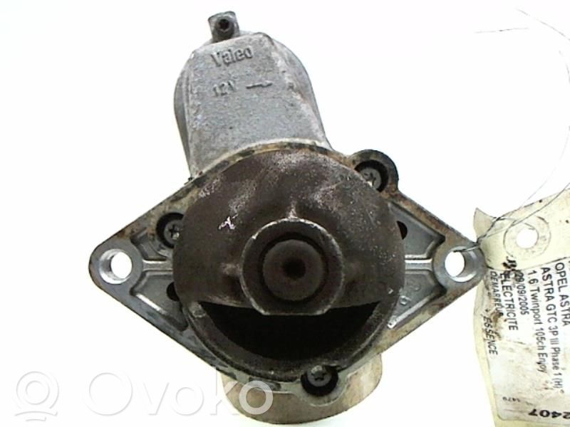 Opel Astra H Starteris 