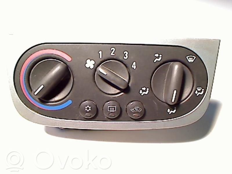 Opel Tigra B Climate control unit 