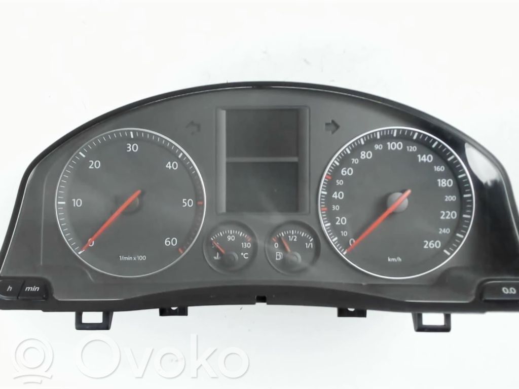 Volkswagen Jetta V Licznik / Prędkościomierz 