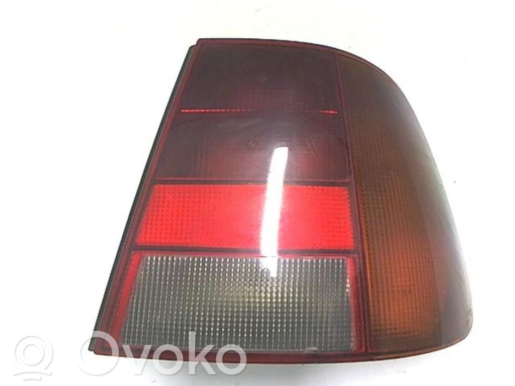 Volkswagen Polo III 6N 6N2 6NF Lampă spate în caroserie 