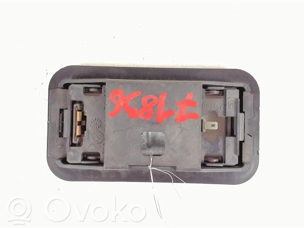 Citroen Jumpy Front seat light 