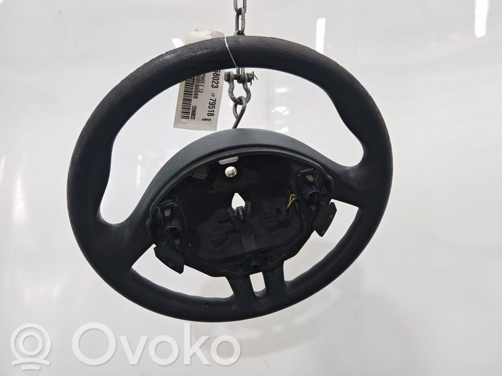 Renault Clio III Ohjauspyörä 