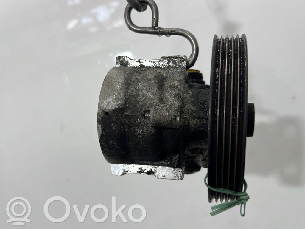 Ohjaustehostimen pumppu   93865609