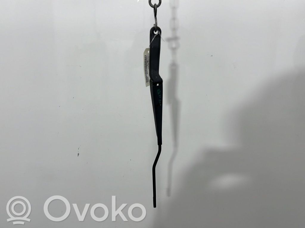 Peugeot 206+ Braccio della spazzola tergicristallo anteriore 