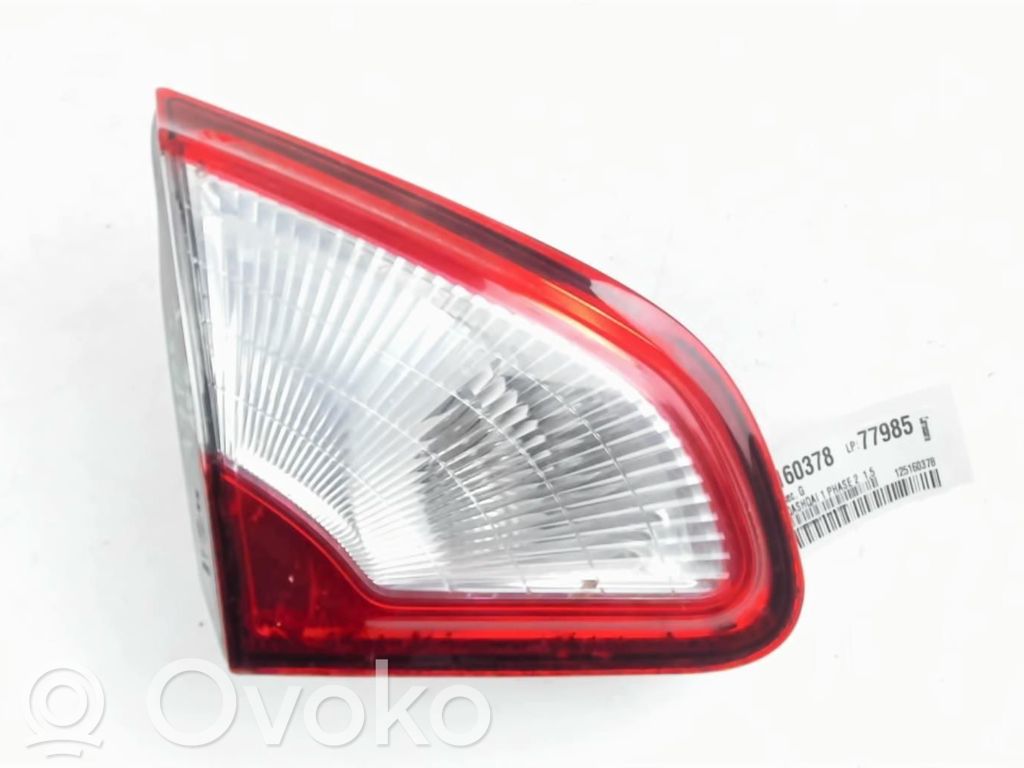 Nissan Qashqai Luci posteriori del portellone del bagagliaio