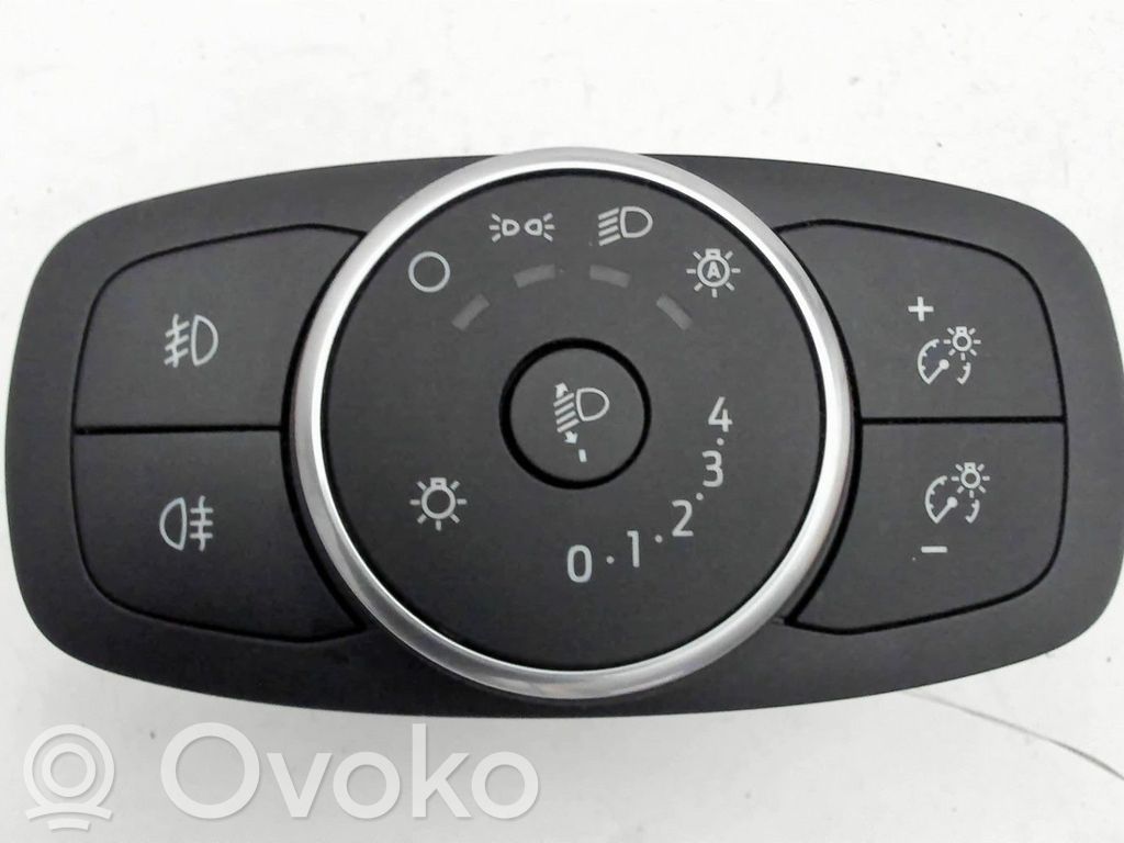 Light switch   2430314,10337182