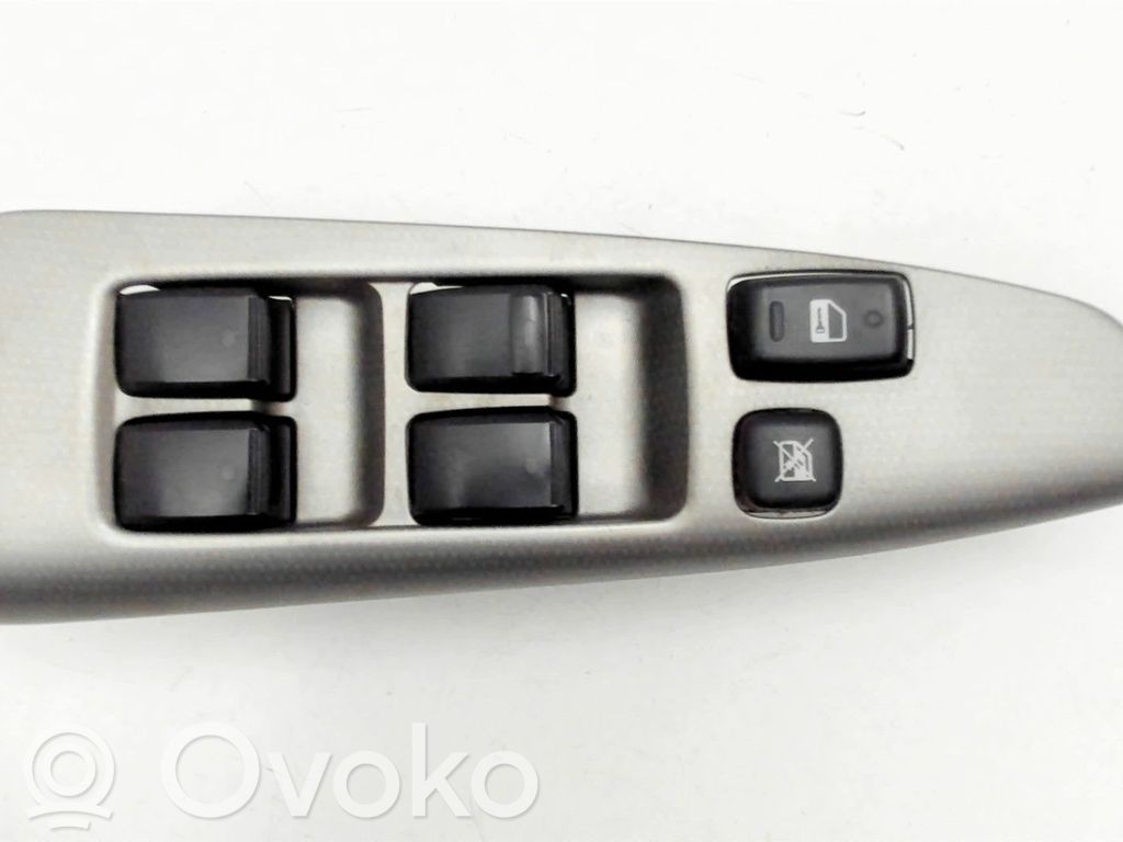 Toyota Corolla Verso E121 Interruttore di controllo dell’alzacristalli elettrico