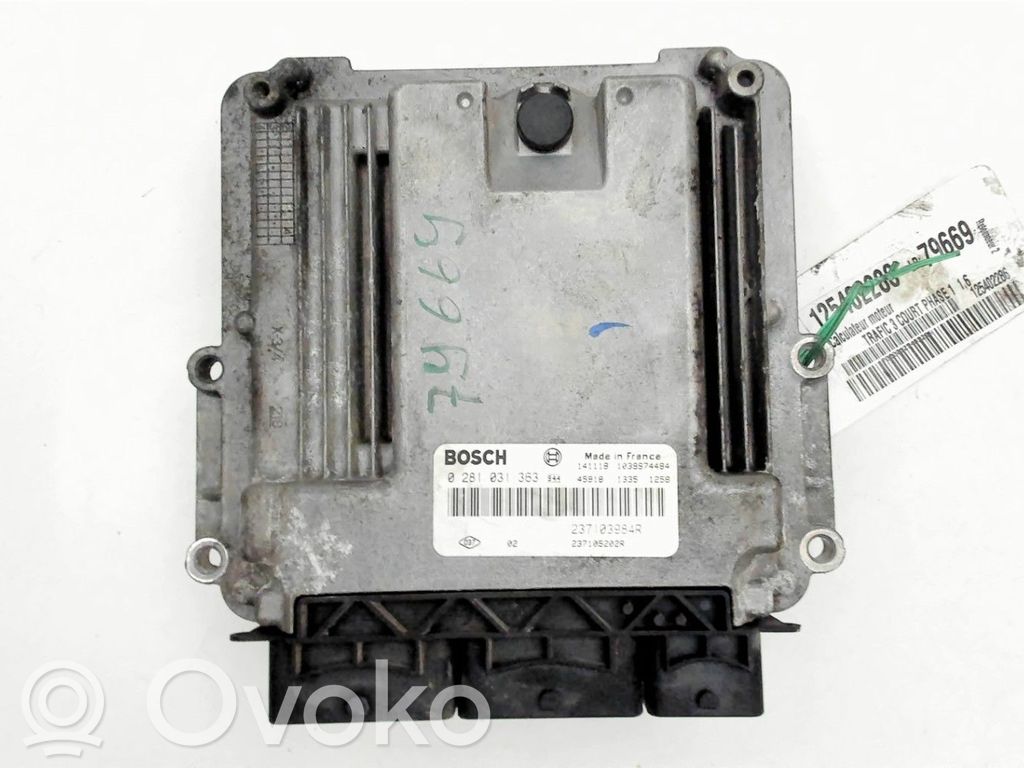 Renault Trafic III (X82) Engine control unit/module 