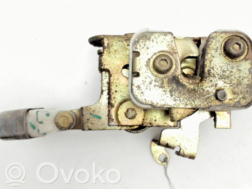 Citroen C15 Priekšpusē slēdzene 